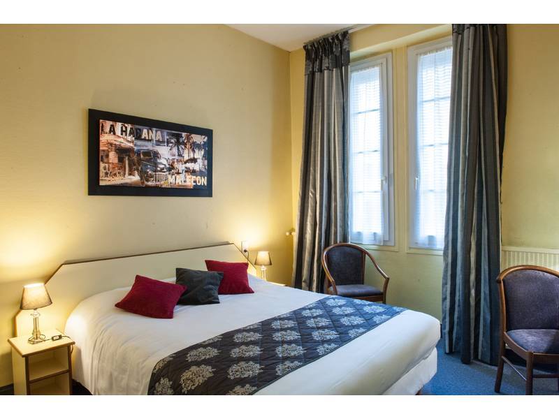 Hotel Les Tilleuls, Bourges Luaran gambar