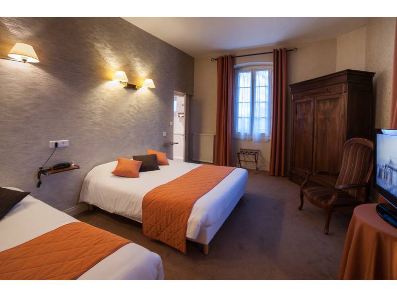 Hotel Les Tilleuls, Bourges Luaran gambar