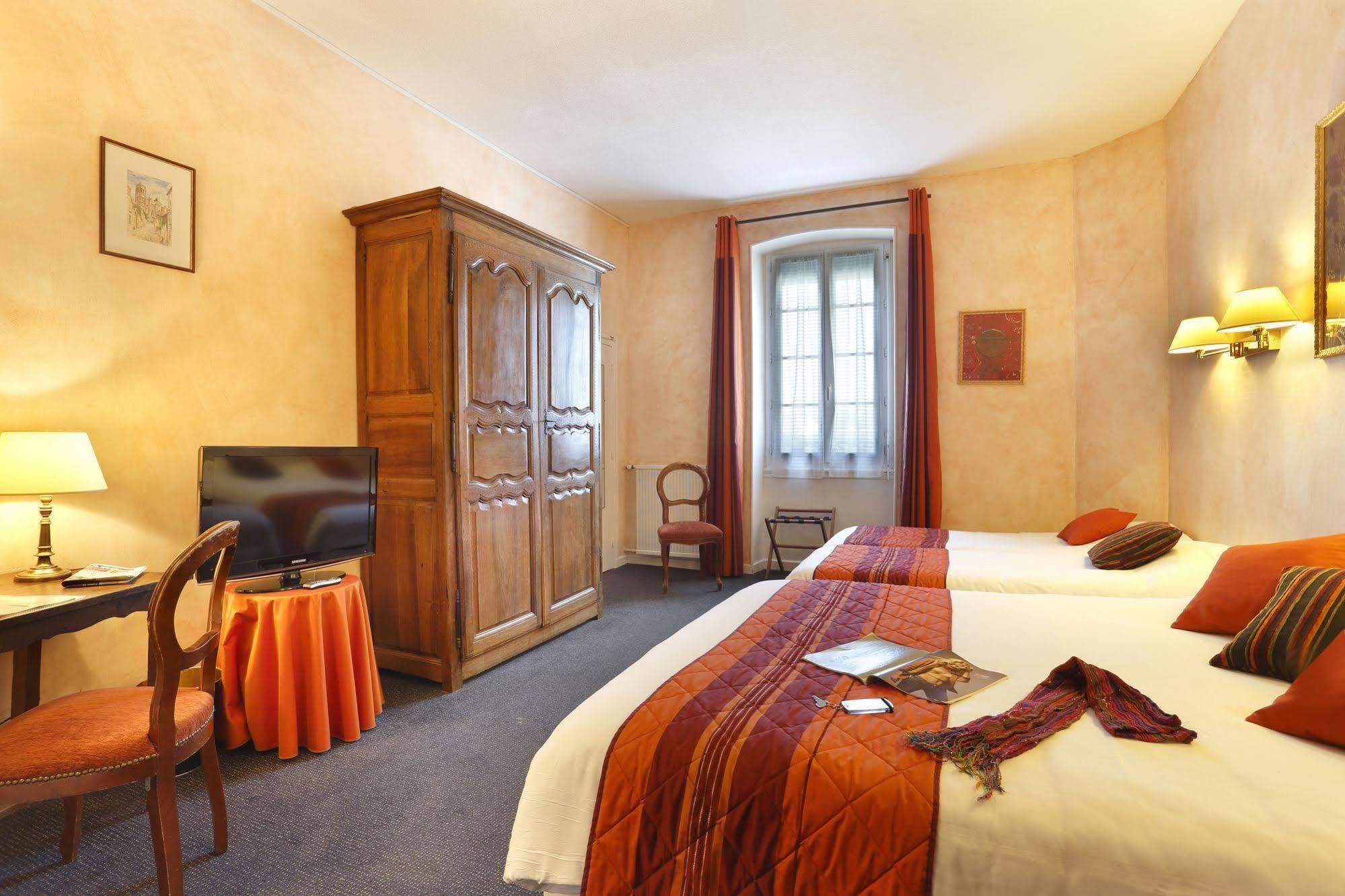 Hotel Les Tilleuls, Bourges Luaran gambar