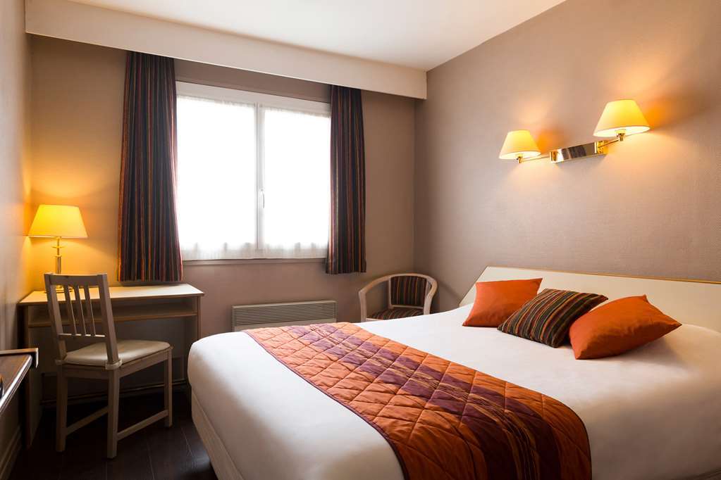 Hotel Les Tilleuls, Bourges Bilik gambar